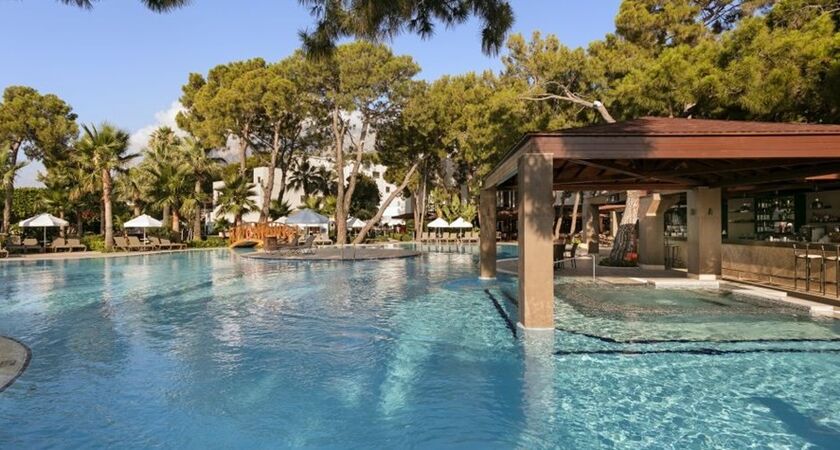 Seven Seas Hotel Life