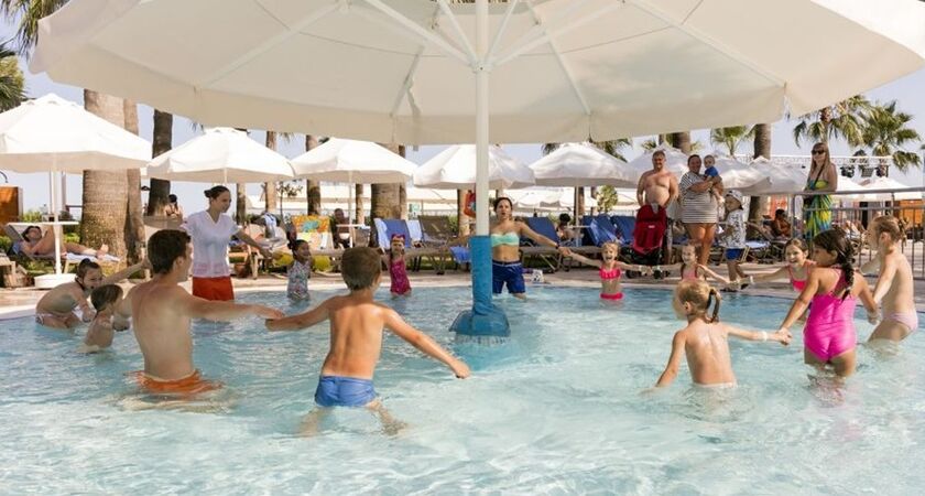 Seven Seas Hotel Life