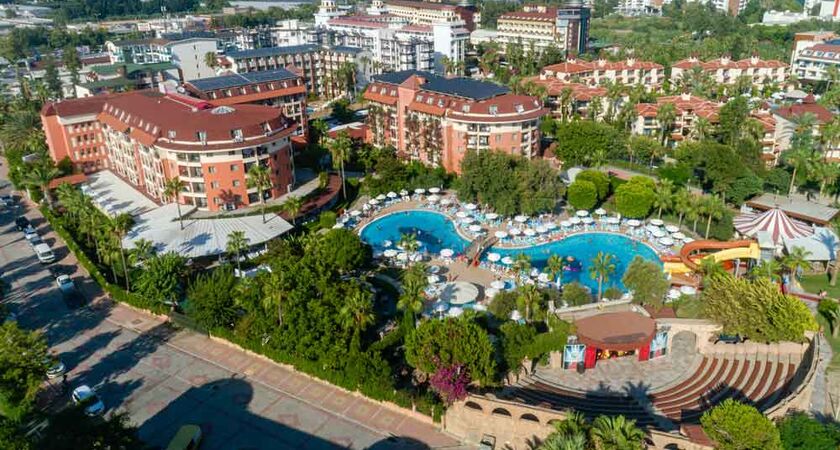 Palmeras Beach Hotel