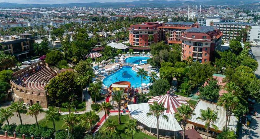 Palmeras Beach Hotel