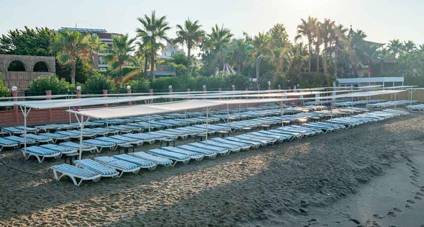 Palmeras Beach Hotel