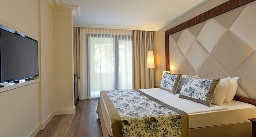 Seven Seas Hotel Life