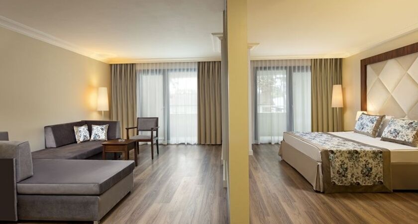 Seven Seas Hotel Life