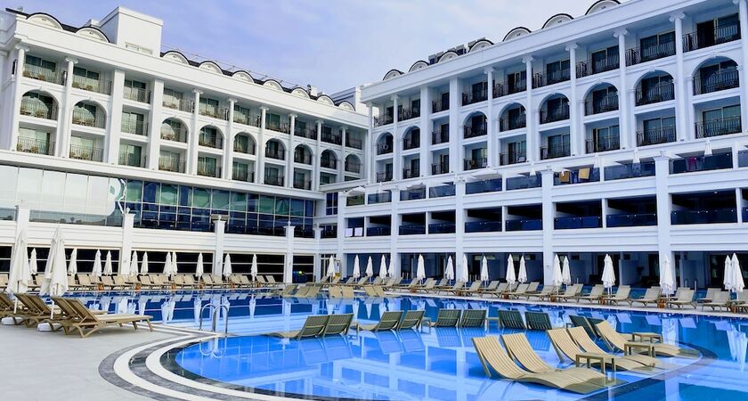 Sunthalia Hotels & Resort