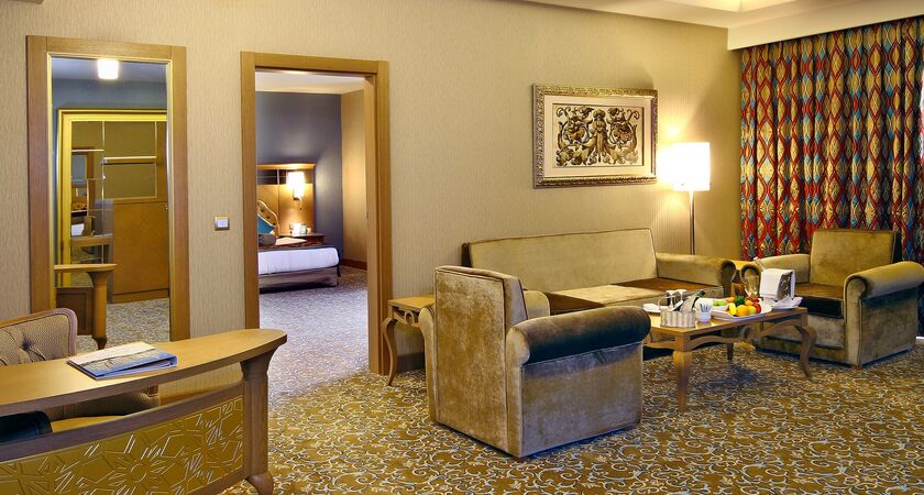 Royal Holiday Palace