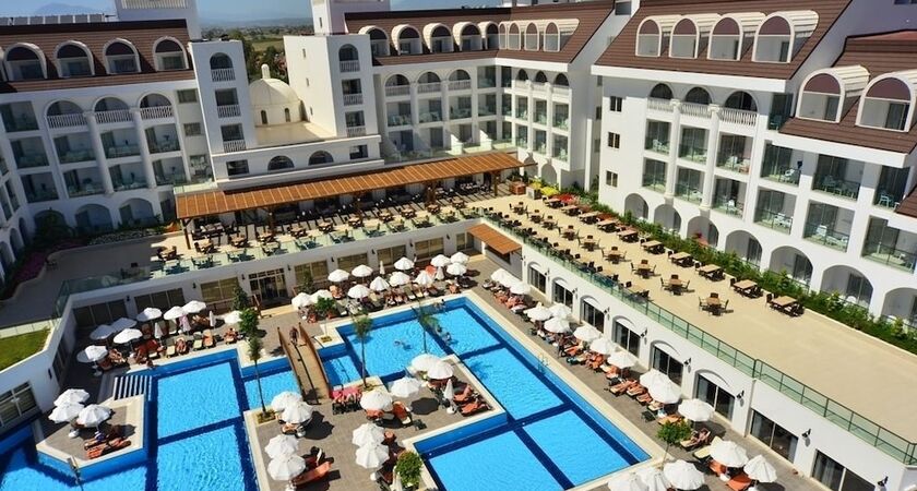 Side Crown Serenity Hotel