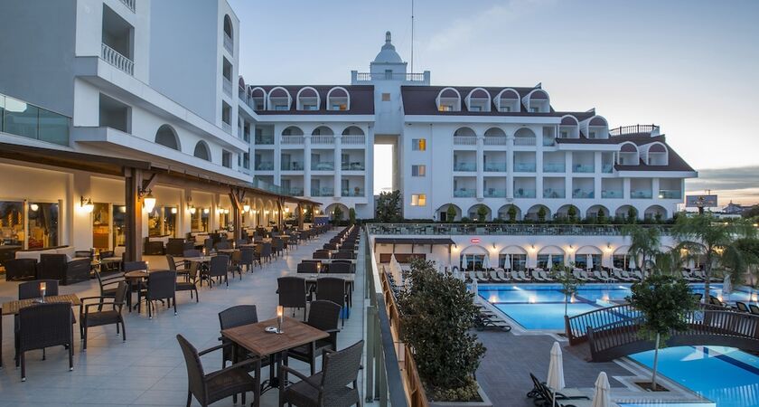 Side Crown Serenity Hotel