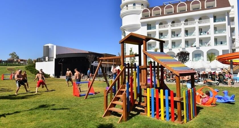 Side Crown Serenity Hotel