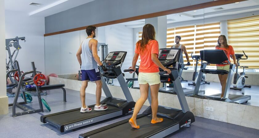 Side Crown Serenity Hotel