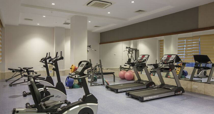 Side Crown Serenity Hotel