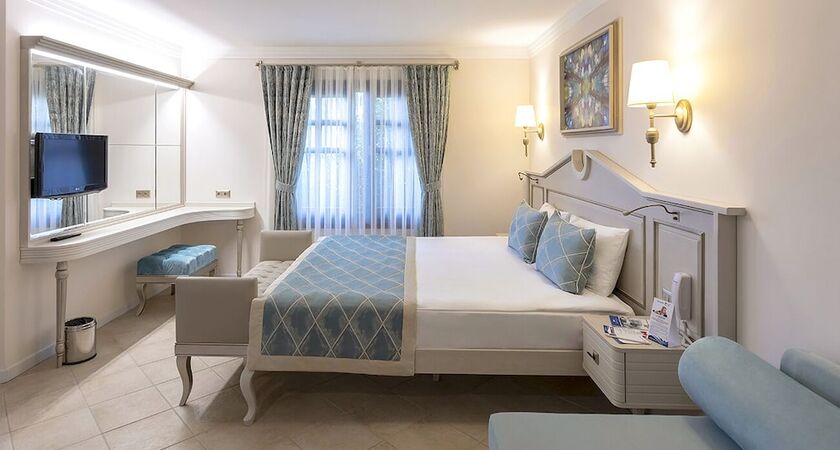 Starlight Resort Hotel