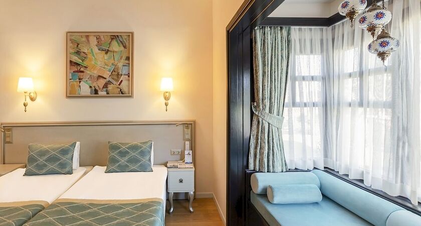 Starlight Resort Hotel