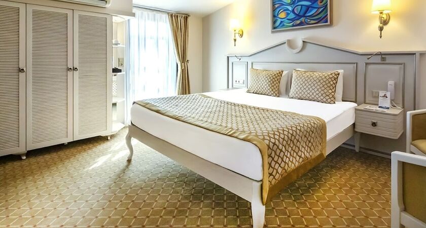 Starlight Resort Hotel