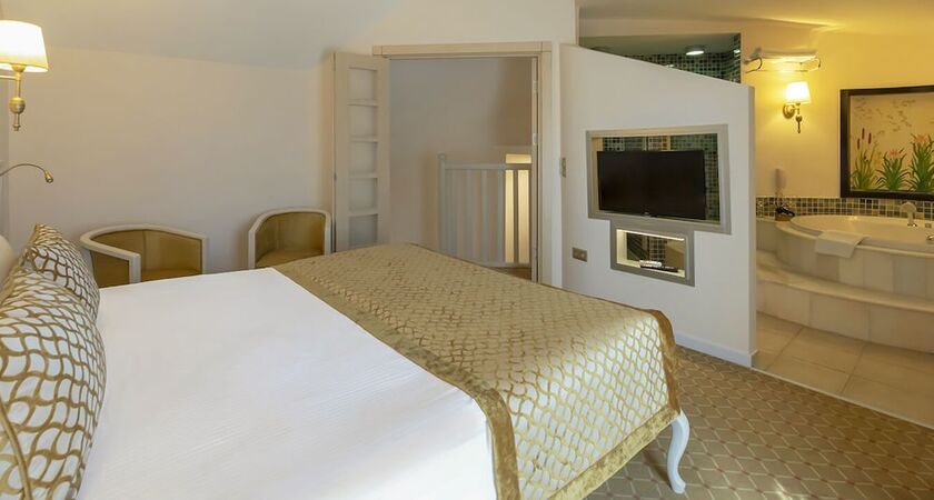 Starlight Resort Hotel