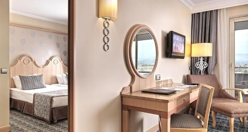 Starlight Resort Hotel