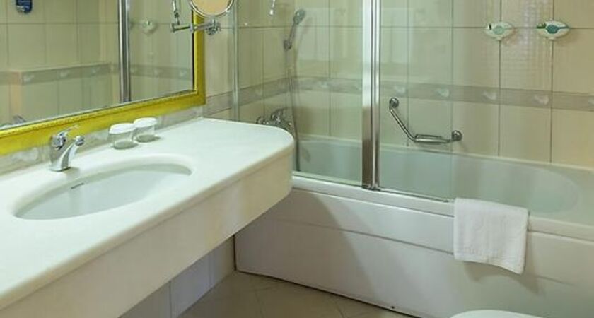 Starlight Resort Hotel