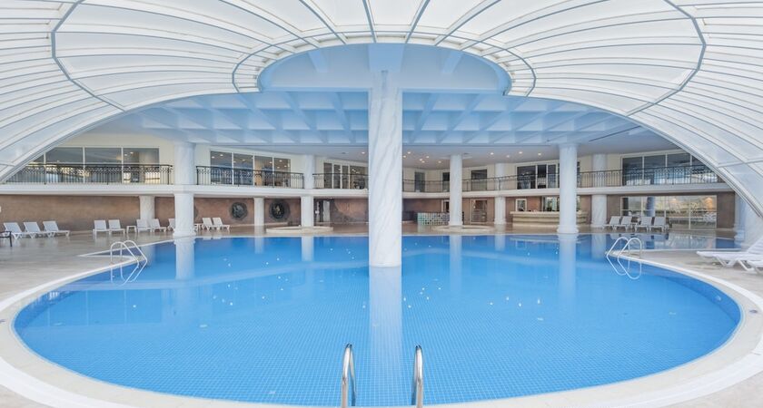 Starlight Resort Hotel