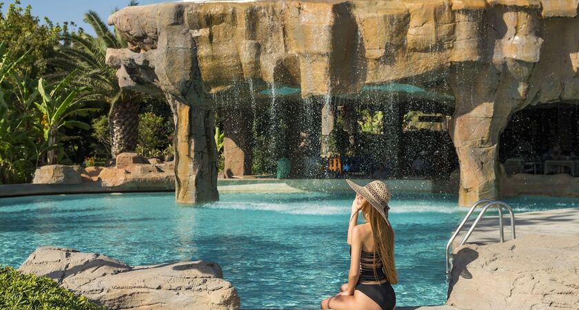 Starlight Resort Hotel