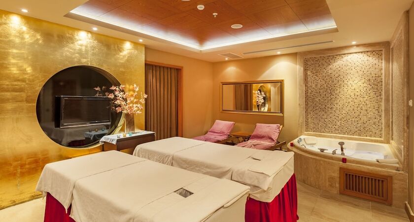 Starlight Resort Hotel