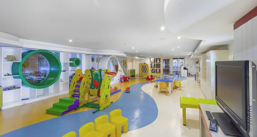 Starlight Resort Hotel