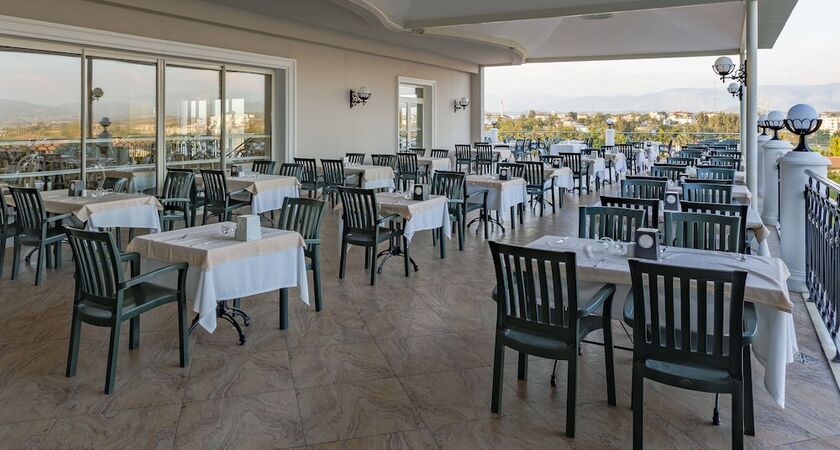 Starlight Resort Hotel