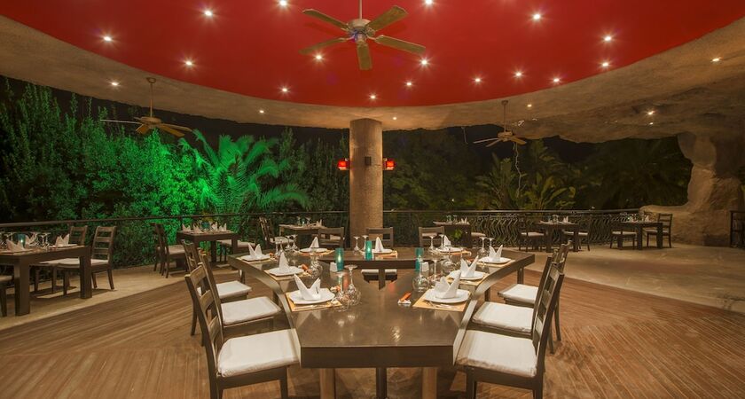 Starlight Resort Hotel