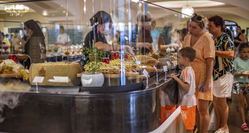 Starlight Resort Hotel