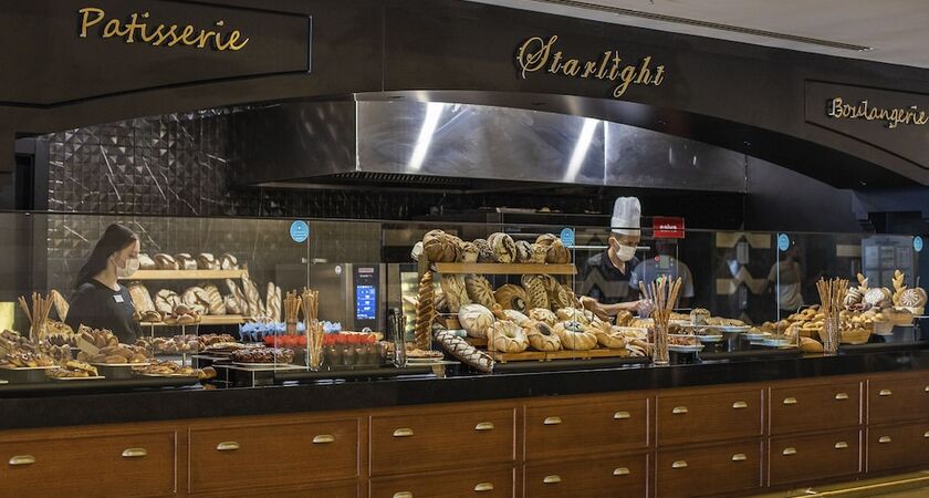 Starlight Resort Hotel