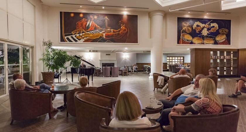 Starlight Resort Hotel