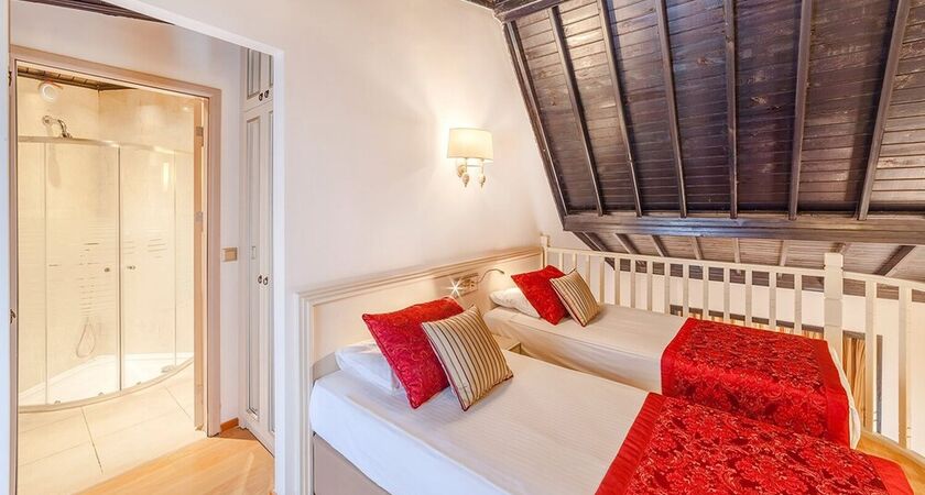 Sunrise Resort Hotel