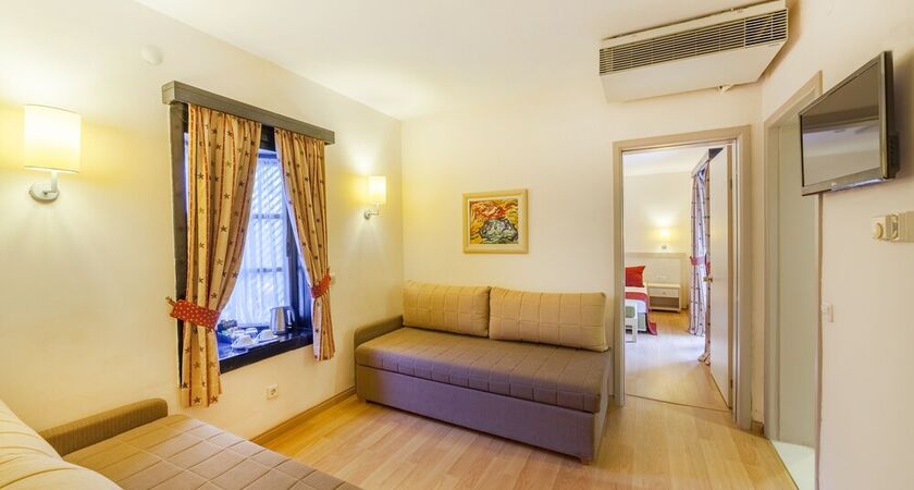 Sunrise Resort Hotel