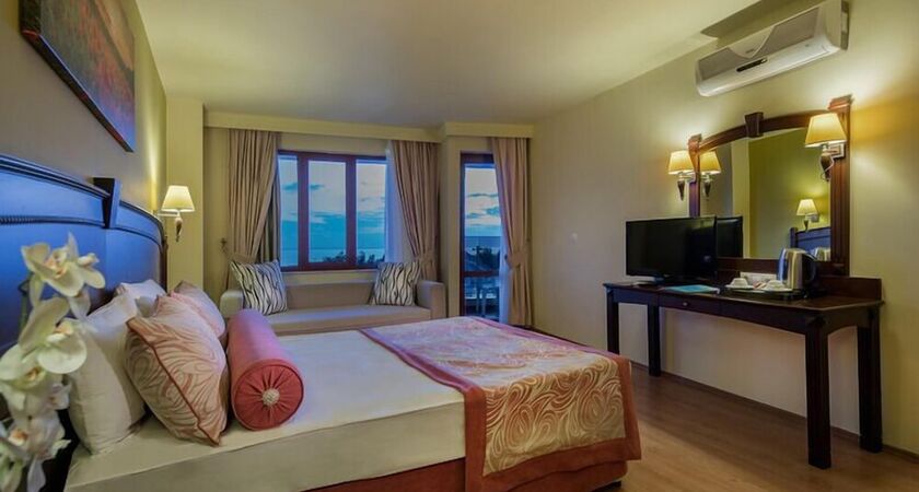 Selge Beach Resort Spa