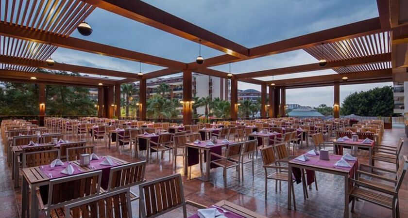 Selge Beach Resort Spa