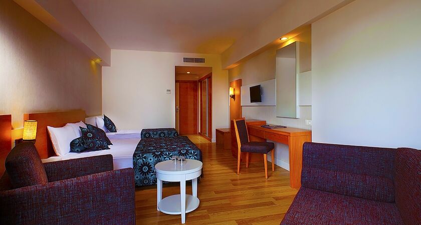 Diamond Beach Hotel & Spa