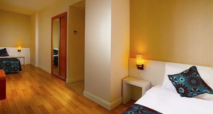 Diamond Beach Hotel & Spa