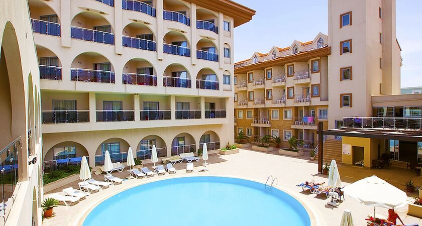 Diamond Beach Hotel & Spa