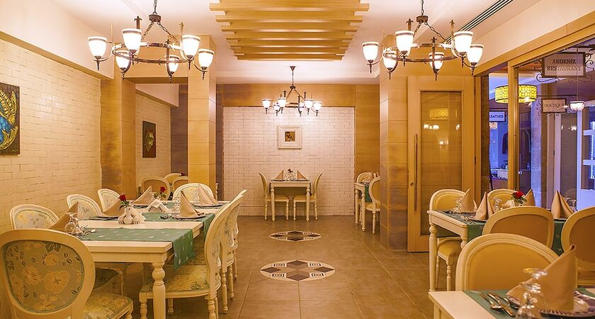 Diamond Beach Hotel & Spa