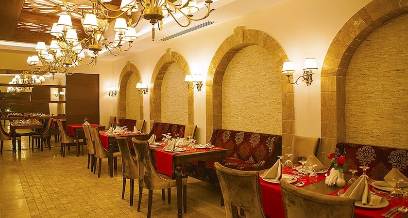 Diamond Beach Hotel & Spa