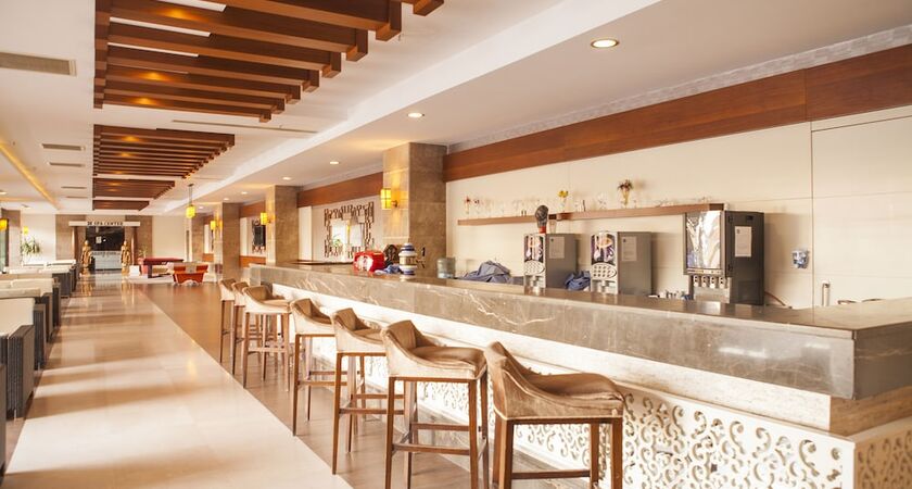 Diamond Beach Hotel & Spa