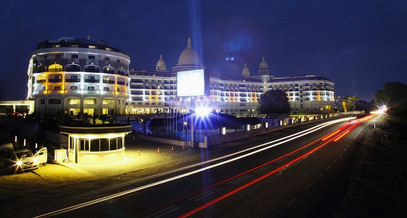 Diamond Premium Hotel & Spa