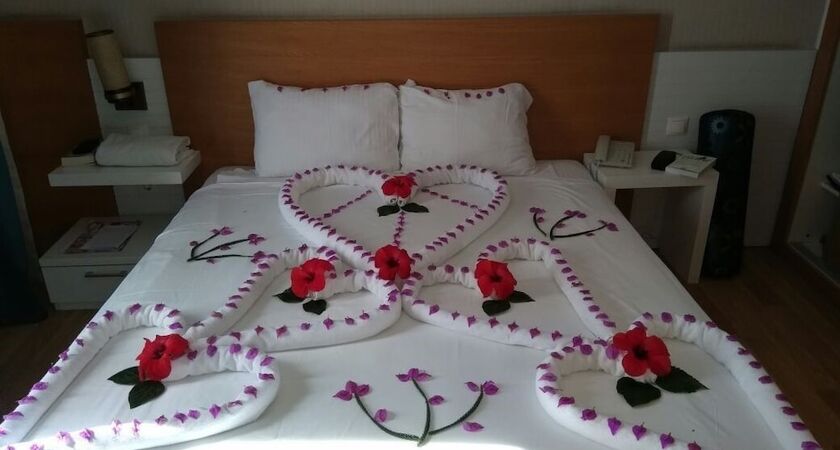 Diamond Elite Hotel & Spa +16