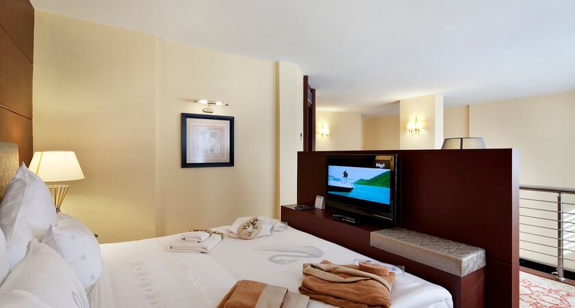 Colossae Thermal Spa Hotel