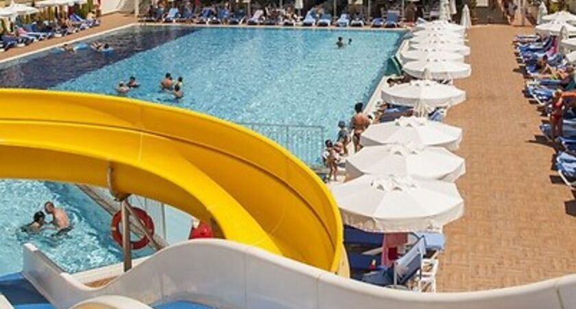 Dream World Resort & Spa