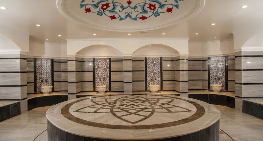 Dream World Resort & Spa