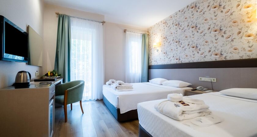 Colossae Thermal Spa Hotel