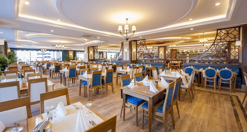 Dream World Resort & Spa