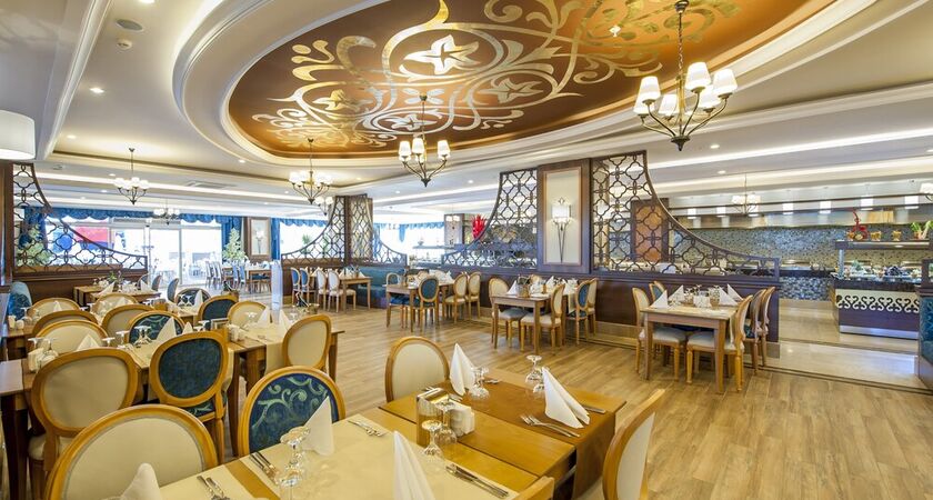 Dream World Resort & Spa