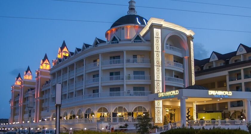 Dream World Resort & Spa