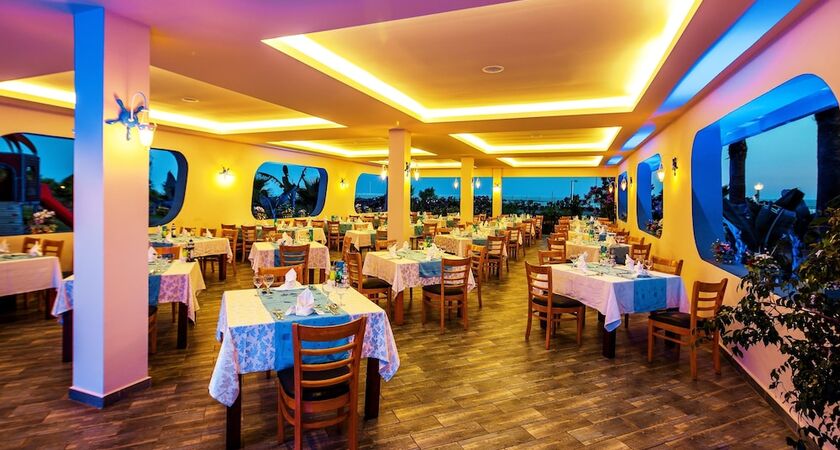 CLUB HOTEL TURAN PRINCE