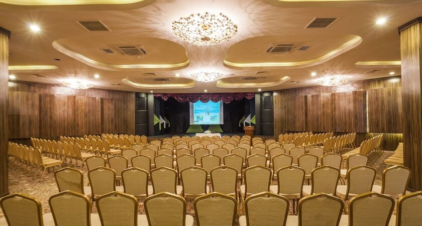 CLUB HOTEL TURAN PRINCE